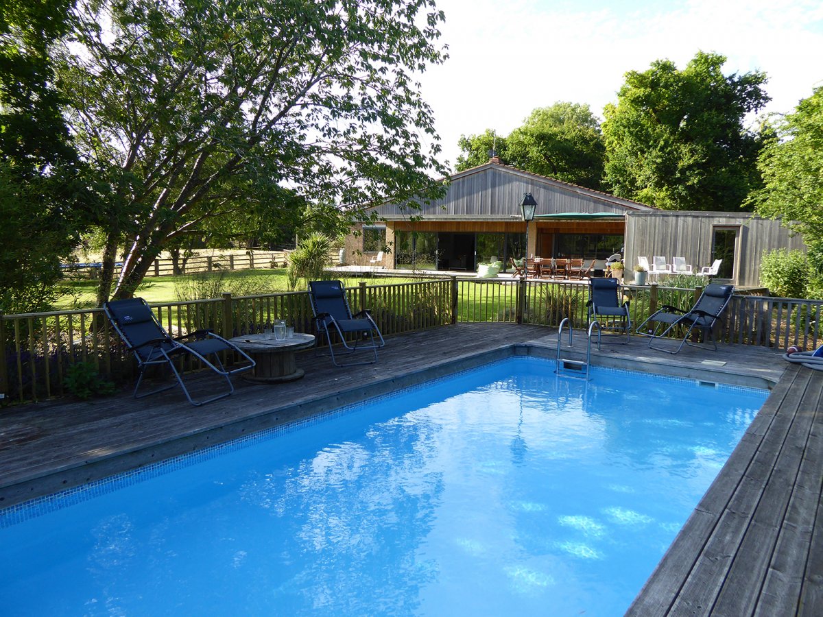 Parsons Pleck - the outdoor swimming pool